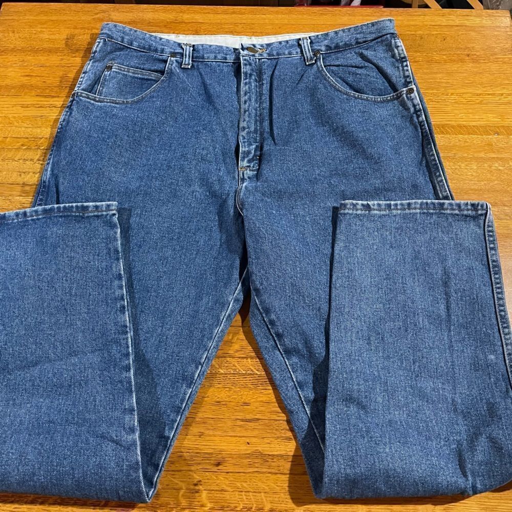 Wrangler Men’s Jeans 40x32 NWOT